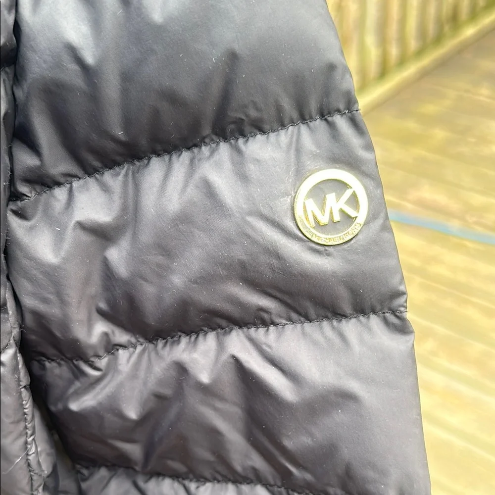 Michael Kors Black Puffer Jacket with Chevron Stitching - Picture 6 of 12